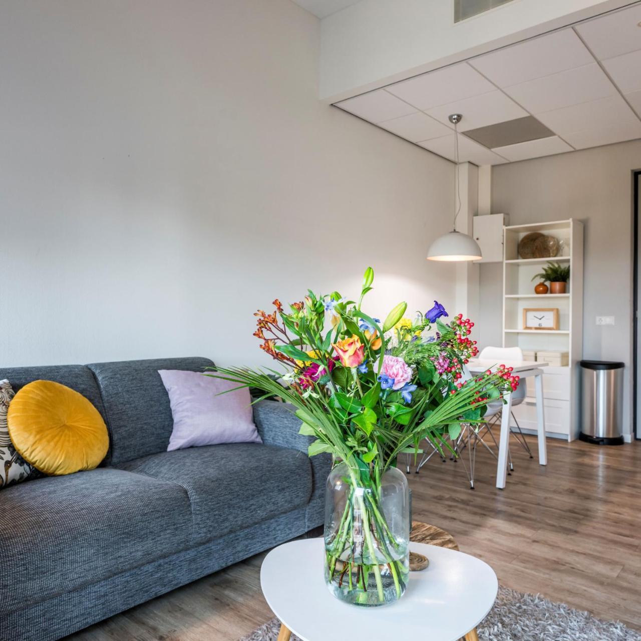 Joinn! City Lofts Houten Utrecht Esterno foto
